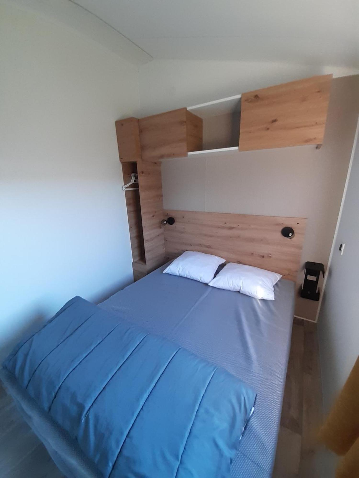 Camping Les Brillas Les Moutiers Exteriör bild