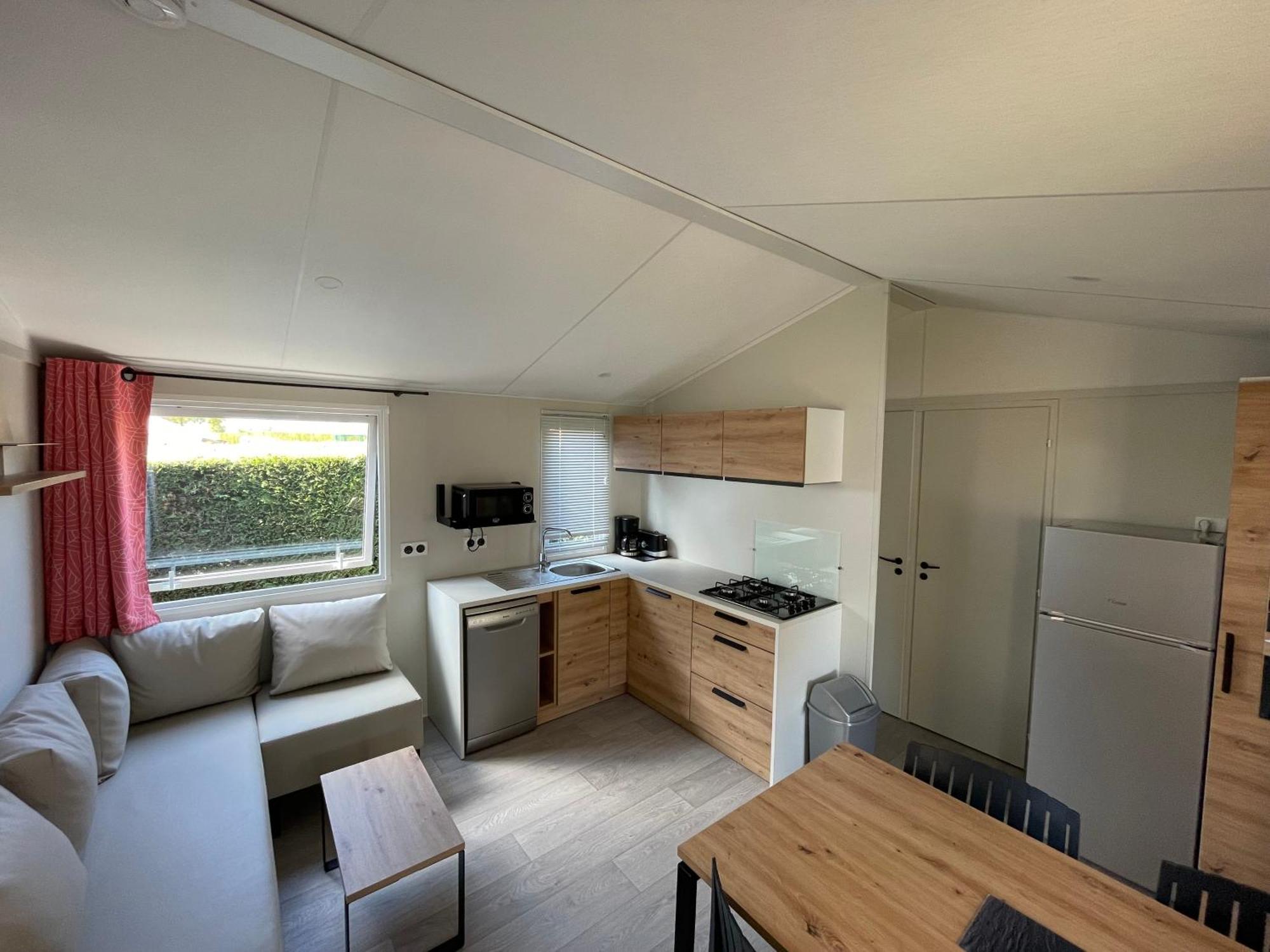 Camping Les Brillas Les Moutiers Exteriör bild